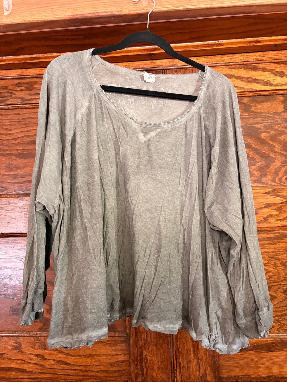 Magnolia Pearl Washed Light Gray Scoop Neck Long Sleeve Tunic
